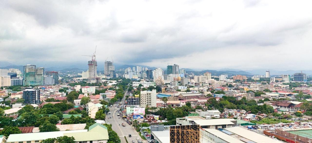 Sunvida Tower Stays Across Sm City Cebu Exteriér fotografie