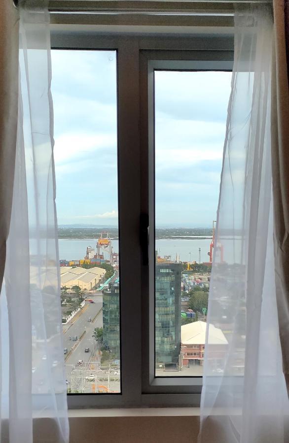 Sunvida Tower Stays Across Sm City Cebu Exteriér fotografie