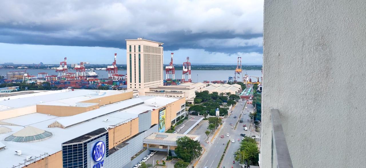 Sunvida Tower Stays Across Sm City Cebu Exteriér fotografie